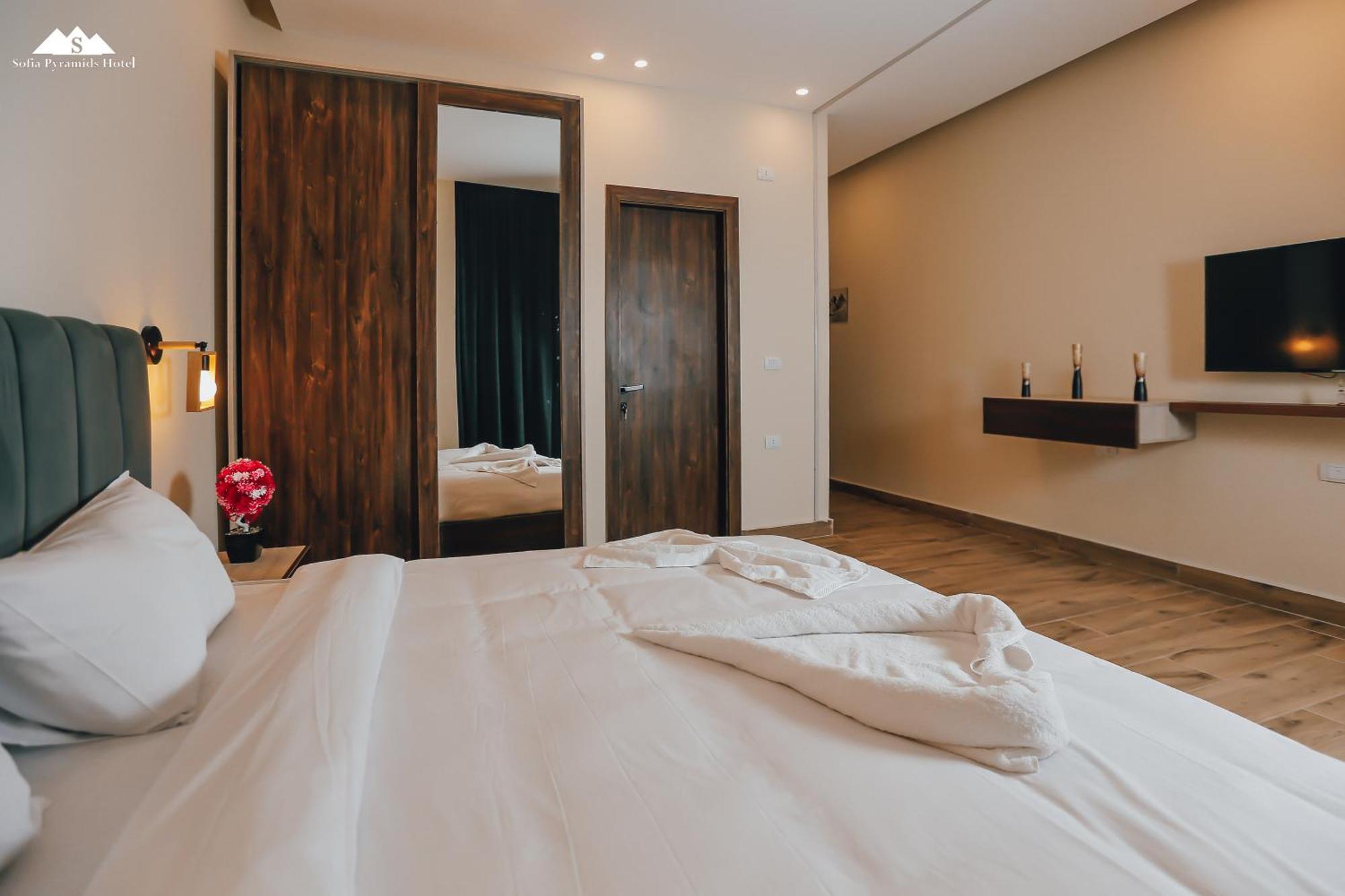 Sofia Pyramids Hotel Kafrat al Jabal Ngoại thất bức ảnh